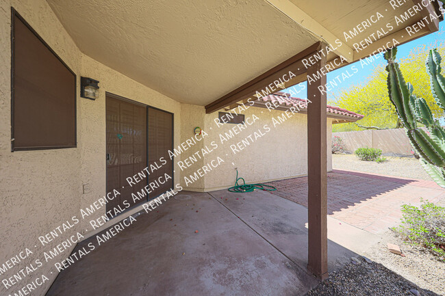 Building Photo - 5006 E Mesquite Wood Ct