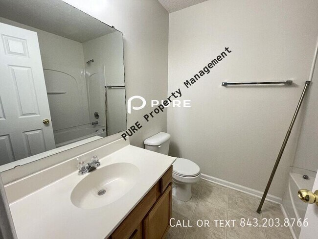 Building Photo - 111 Concord St