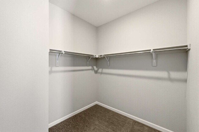 Building Photo - Modern 3-Bed 2-Bath Home in Cherry Creek School District!