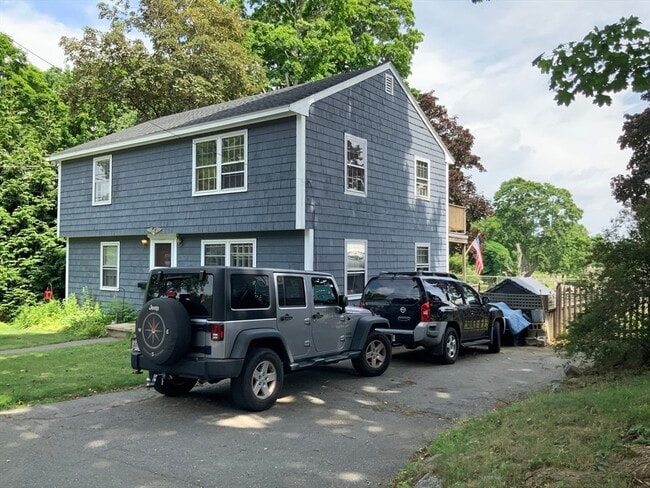 Building Photo - 51 Overlook Rd