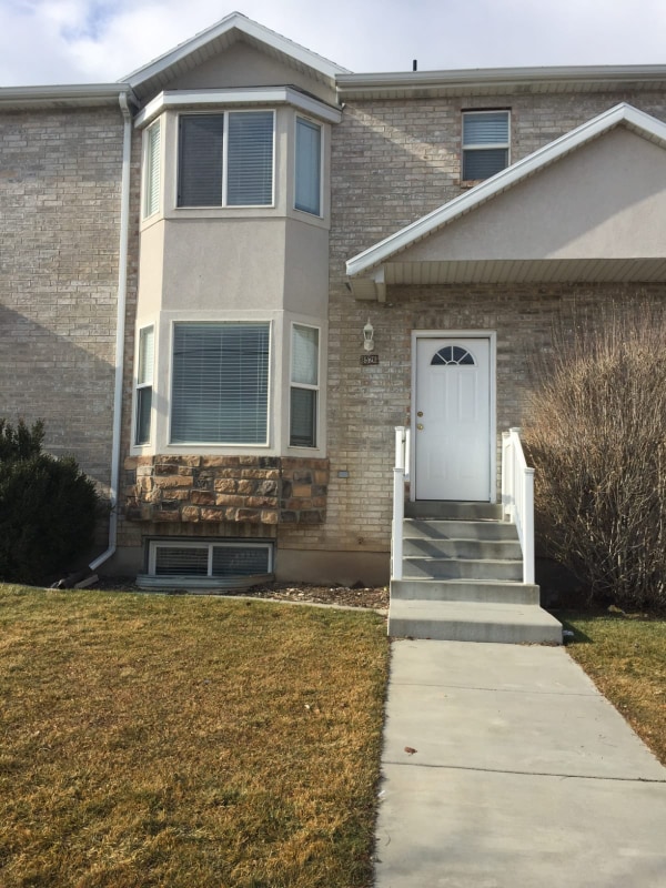 Building Photo - 8524 S 2700 W