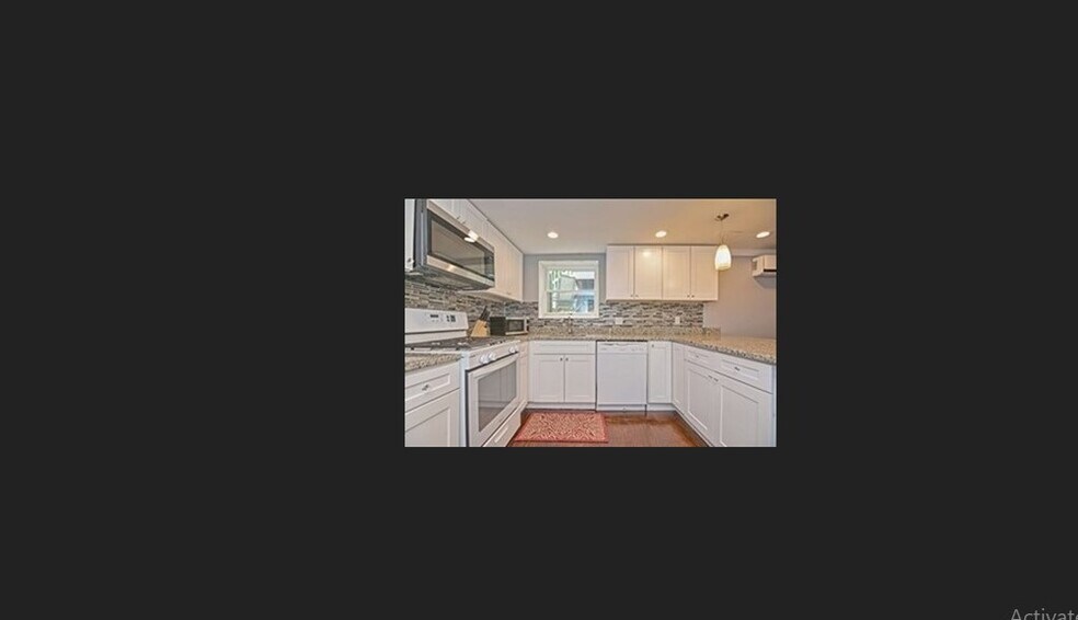 Building Photo - 155 Bigelow St