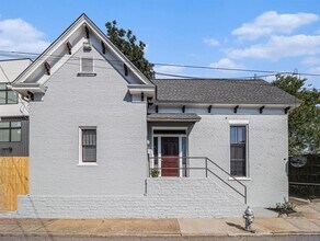Building Photo - 74 Boulevard NE