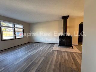 Building Photo - 8612 Colonial Acres Rd