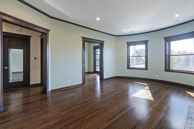 Building Photo - 442-444 E 48th St