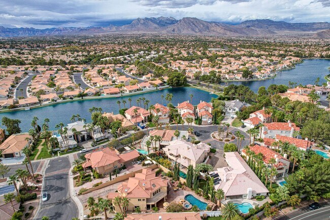 Building Photo - Remodeled Single Story, 4 Bedroom Home in Desert Shores