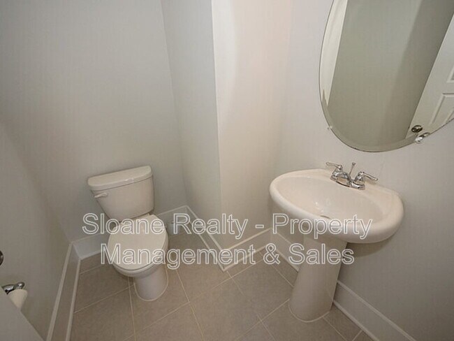 Building Photo - 2874 Stonestown Dr