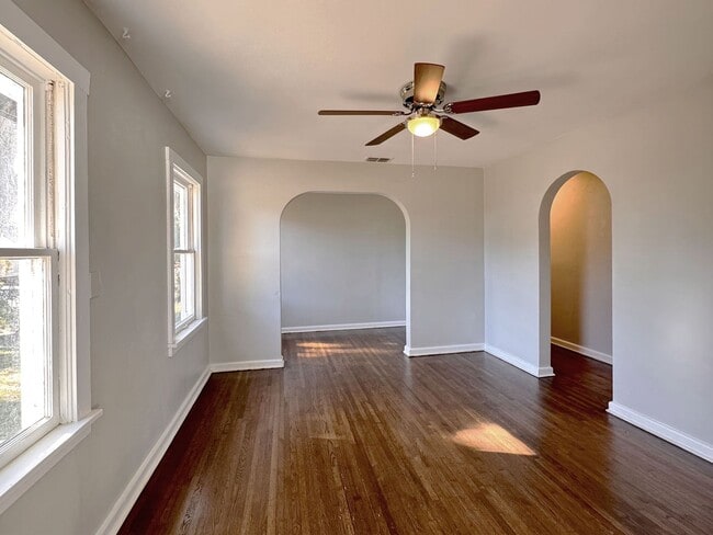 Building Photo - Cozy Two-Bedroom Winter Haven Home