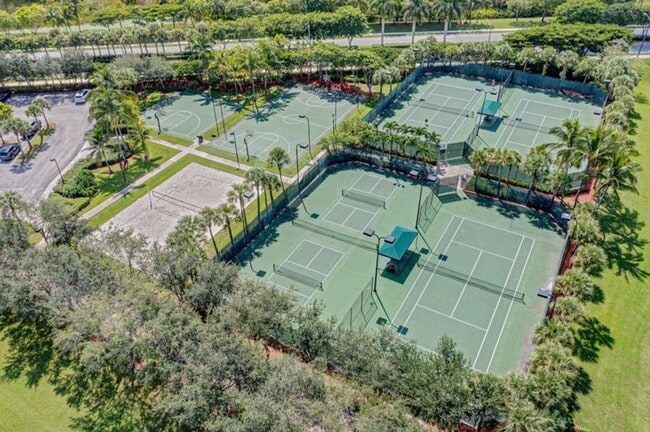 Building Photo - 2162 Stotesbury Way