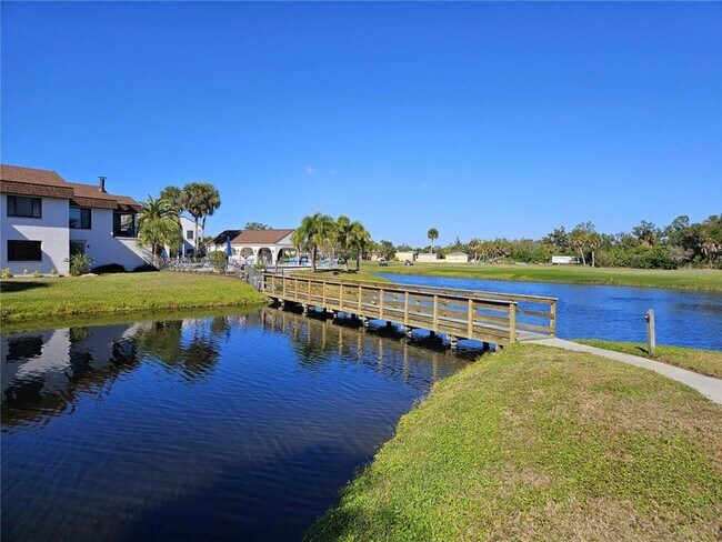 Building Photo - 812 Capri Isles Blvd