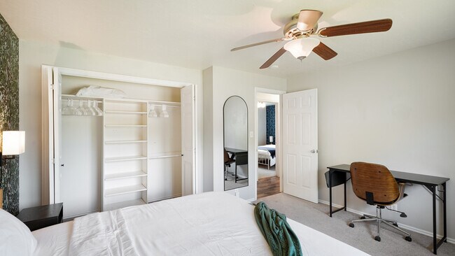 Building Photo - 423 W 1640 S