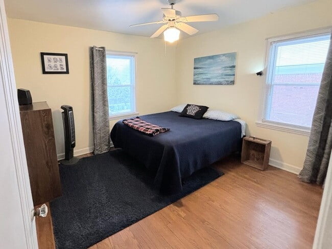 Building Photo - 8505 W Center St