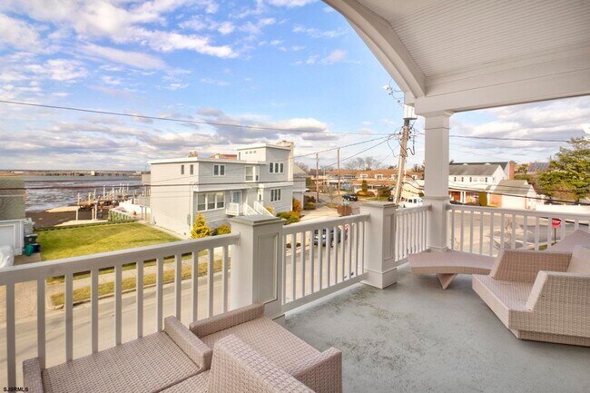 Building Photo - 8510 Fulton Ave