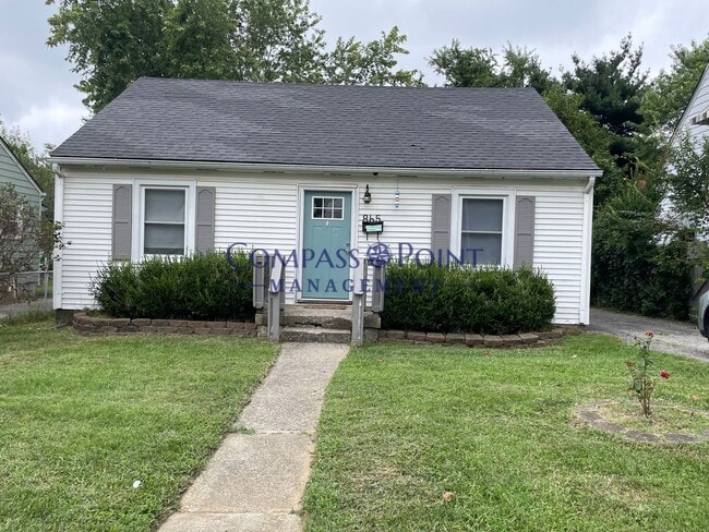 Primary Photo - 4 bed 2 bath in Castlewood Park area/ Loud...