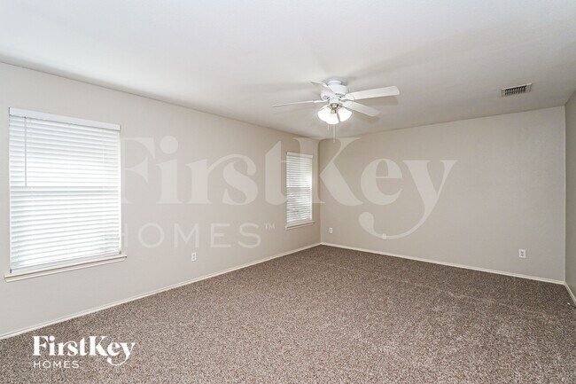 Building Photo - 12640 Shady Cedar Dr