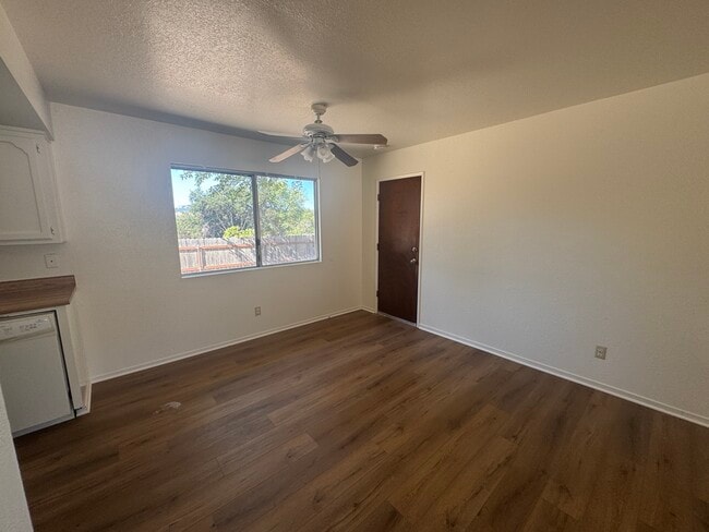 Building Photo - 4062 Tranquilla Ave