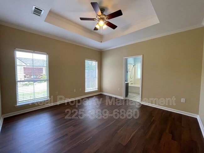 Building Photo - 25889 Regency Ave