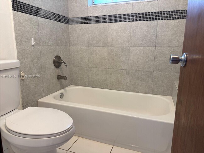 Building Photo - 8556 SW 210th Terrace