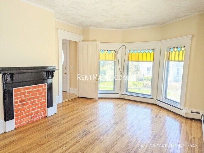 Building Photo - 22 E Summer St