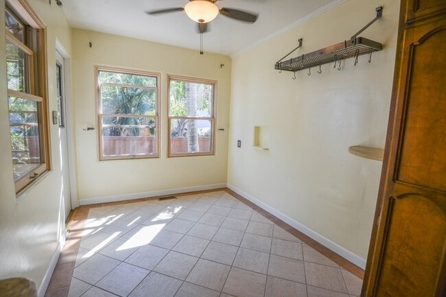 Building Photo - 1519 Glenwood Dr