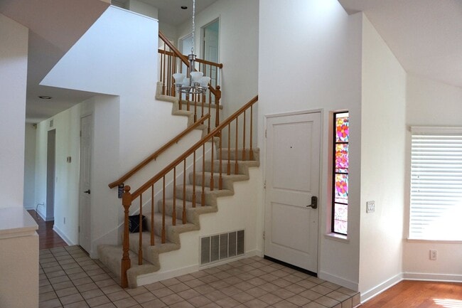 Building Photo - 22116 Richford Dr