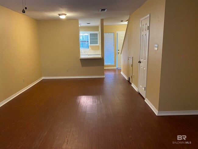 Building Photo - 36 Summer Oaks Dr