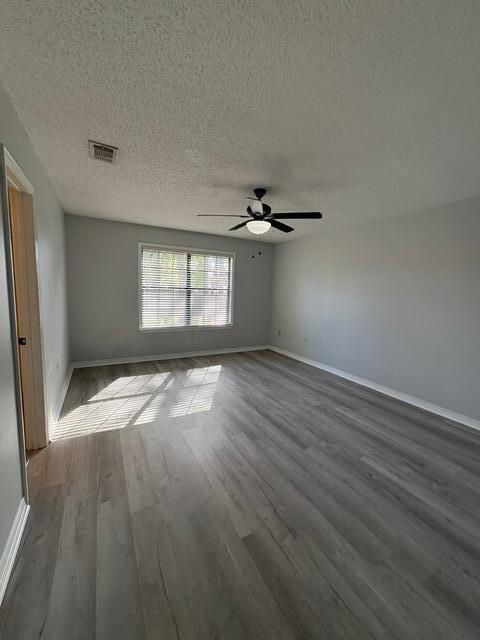 Building Photo - 1123 Northview Dr