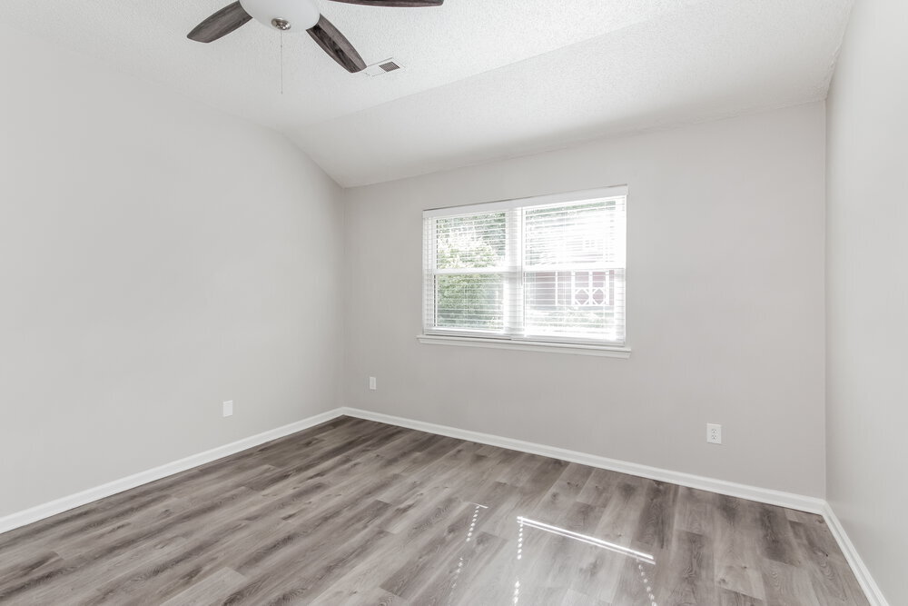 Building Photo - 6103 Kris Ln