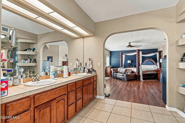 Building Photo - 13566 Emerald Coast Ln
