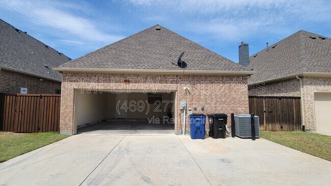 Building Photo - 8704 Barlow Dr