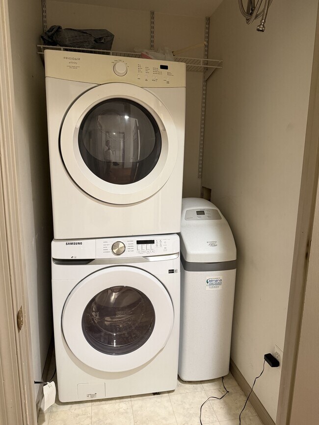 Building Photo - 1513 Princess Anne Ln