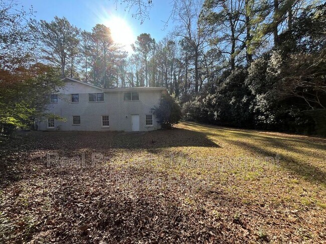 Building Photo - 3434 Palace Ct