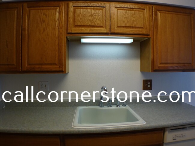 Building Photo - 2780 Hearthwood Ln