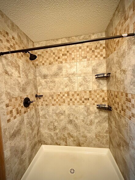 Custom Shower - Sanibel Executive Suites