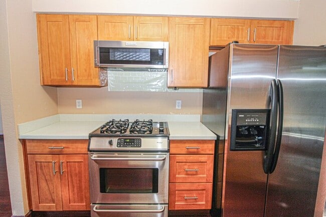 Building Photo - 17630 17th Dr SE