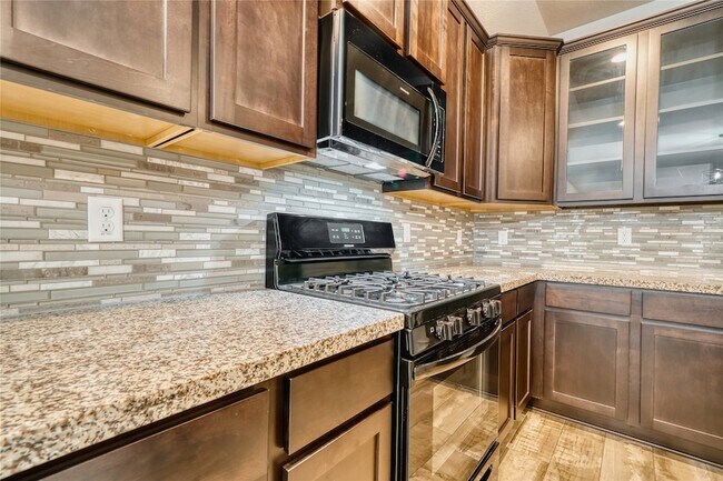 Building Photo - 7919 Cypress Country Dr