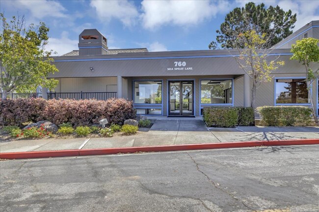 Building Photo - 800 Sea Spray Ln