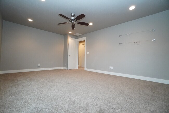 Building Photo - 2303 E Fratello St