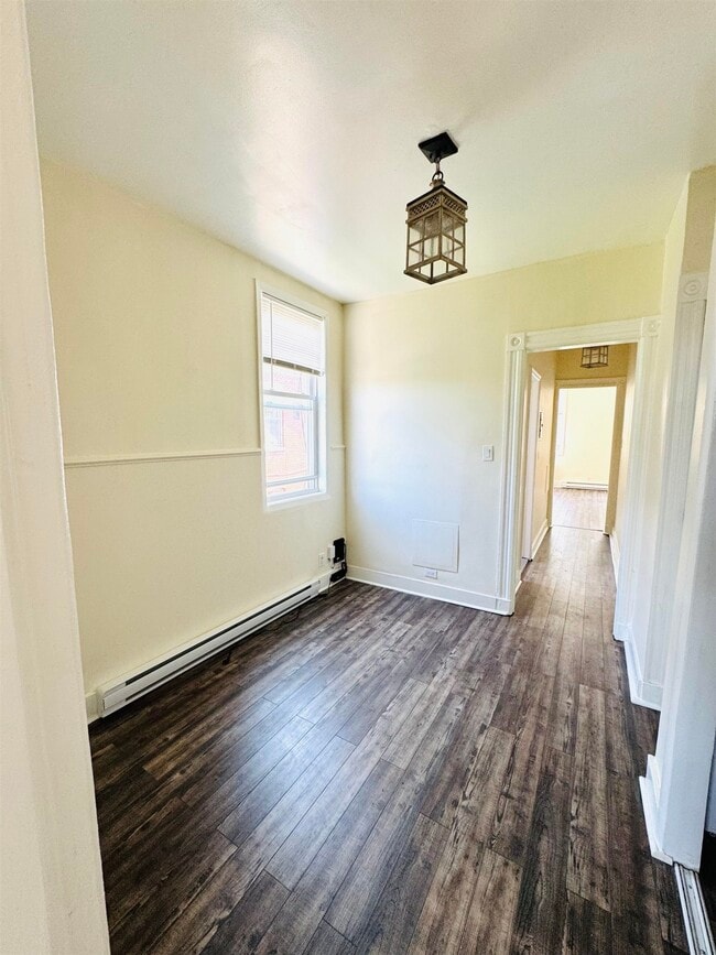 Building Photo - 289 Communipaw Ave