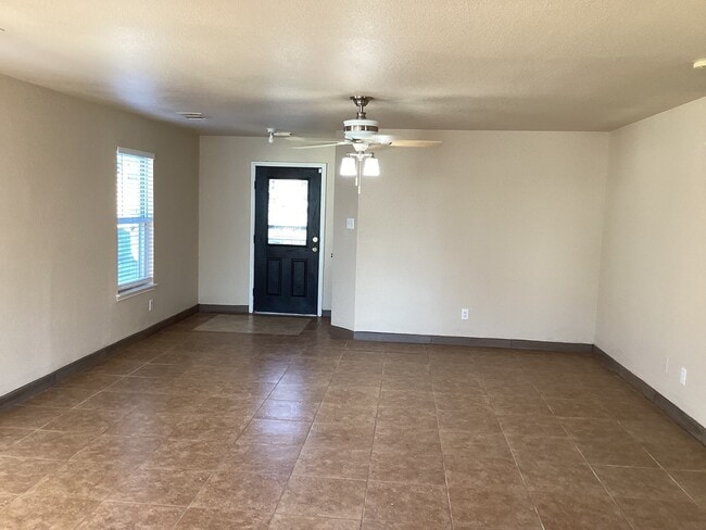 Building Photo - 15602 Jasmine Tree Ln