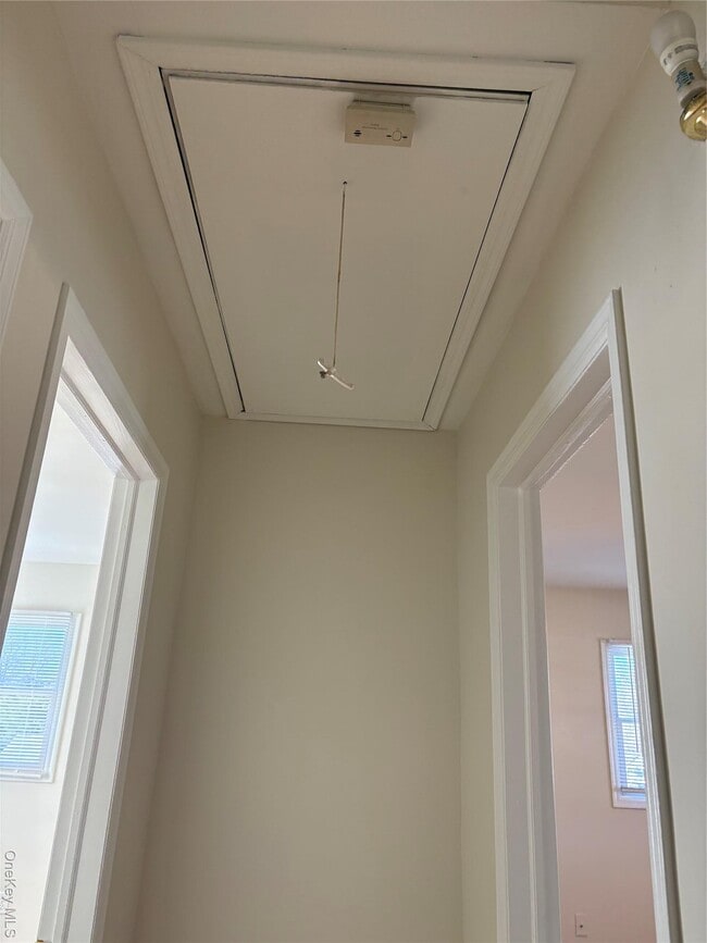 Building Photo - 1214 August Rd