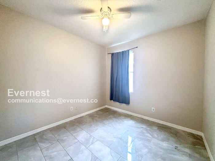 Building Photo - 9019 Edenshire Cir