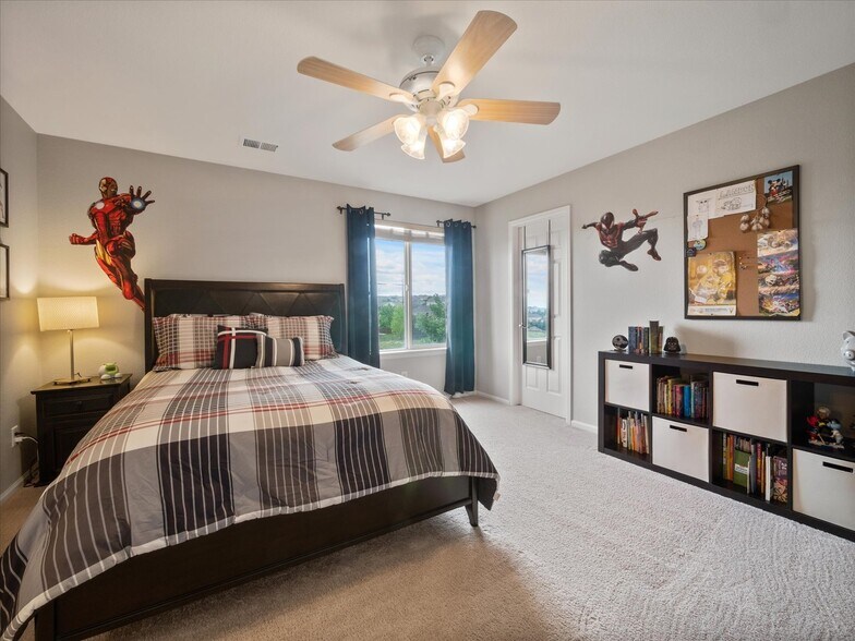 Building Photo - 1048 Orion Way