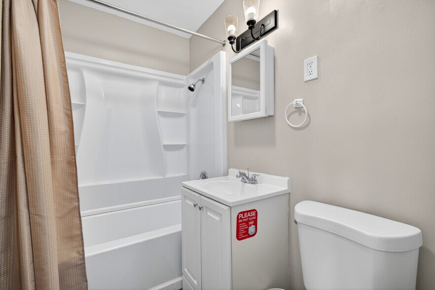 Building Photo - 2159 Gerard Ct