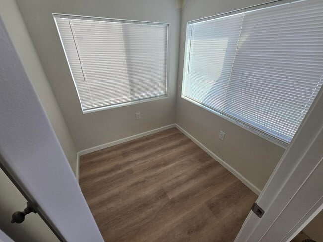 Building Photo - 4062 Ingalls St