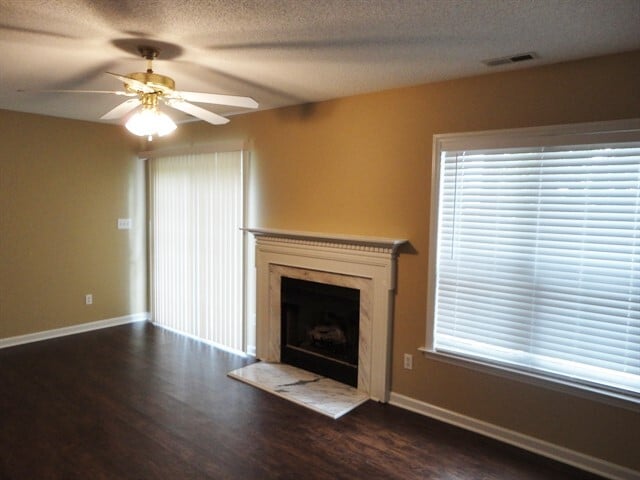 Building Photo - 5409 Tanglewood Pine Ln
