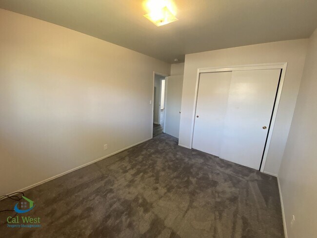 Building Photo - 01776 -3619/3621  Camden Avenue