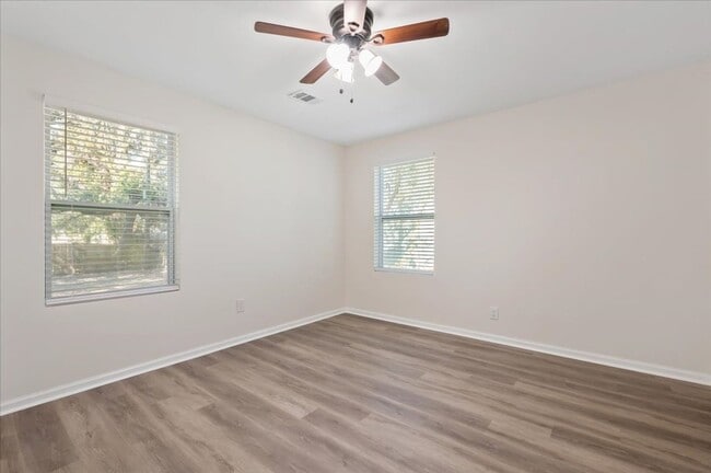 Building Photo - Spacious 2-Bedroom, 2-Bathroom Home in Savannah, GA