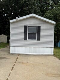 Building Photo - 249 E Birdsall-