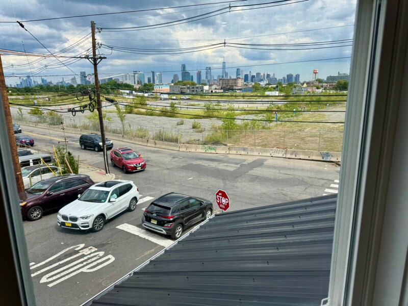 Building Photo - 115 Carteret Ave